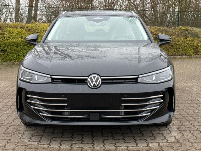 Volkswagen / Passat Variant / / / / DSG+NAVI+MATRIX+MASSAGE+ACC+KAMERA