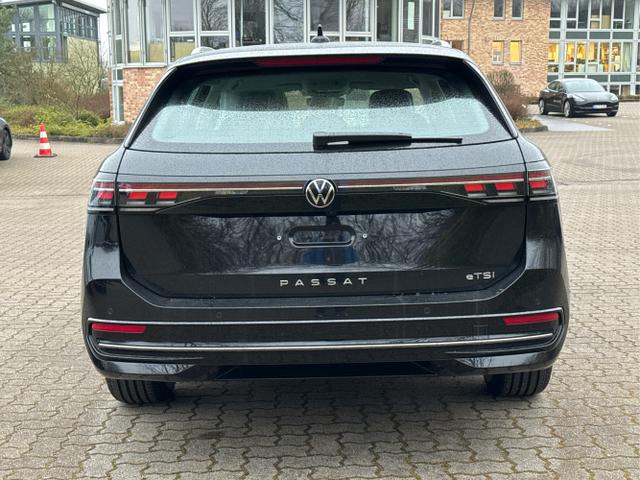 Volkswagen / Passat Variant / / / / DSG+NAVI+MATRIX+MASSAGE+ACC+KAMERA