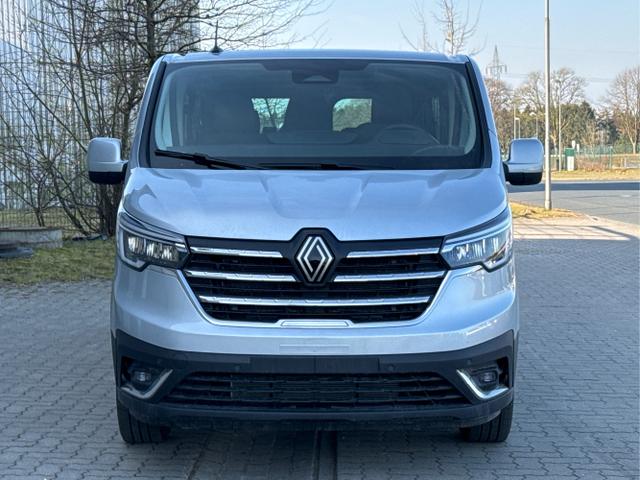 Renault / Trafic / / / / 