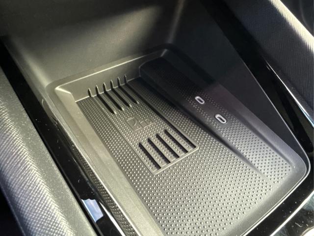 Skoda / Octavia Combi / Grau / / / PANO+NAVI+MATRIX+CANTON+19 LM+KAMERA