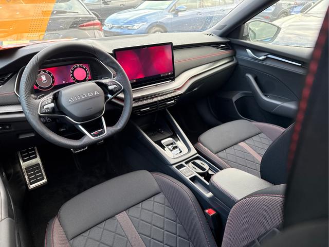Skoda / Octavia Combi / Blau / / / PANO+NAVI+MATRIX+CANTON+19 LM+KAMERA