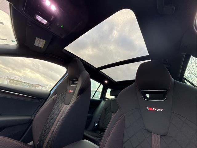 Skoda / Octavia Combi / Blau / / / PANO+NAVI+MATRIX+CANTON+19 LM+KAMERA