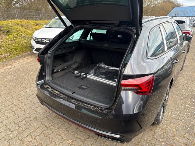 Skoda / Octavia Combi / Schwarz / / / NAVI+MATRIX-LED+EL. HECKKL.+ 18LM