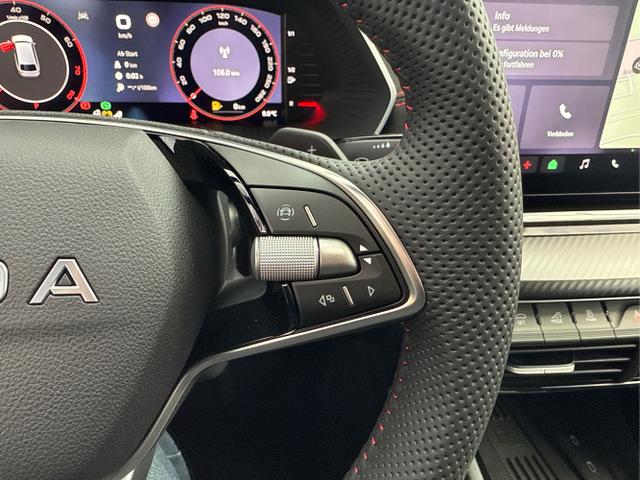 Skoda / Octavia Combi / Schwarz / / / NAVI+MATRIX-LED+EL. HECKKL.+ 18LM