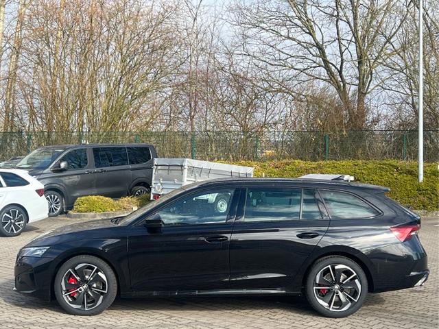 Skoda / Octavia Combi / Schwarz / / / NAVI+MATRIX-LED+EL. HECKKL.+ 18LM