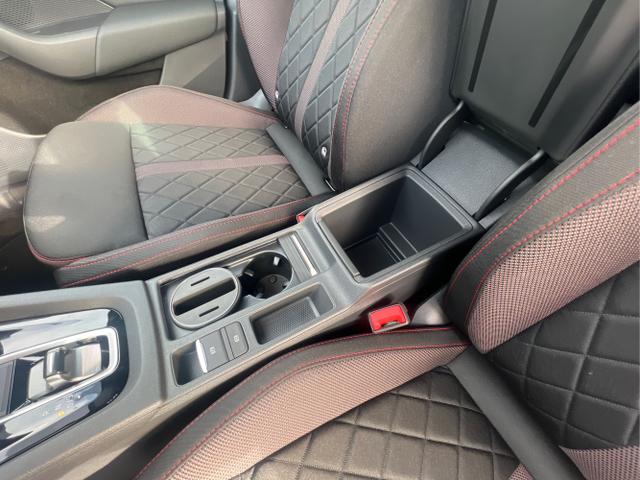 Skoda / Octavia Combi / Schwarz / / / NAVI+MATRIX-LED+EL. HECKKL.+ 18LM