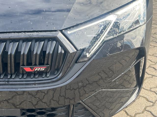 Skoda / Octavia Combi / Schwarz / / / NAVI+MATRIX-LED+EL. HECKKL.+ 18LM