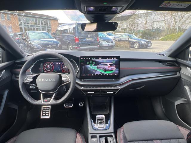Skoda / Octavia Combi / Grau / / / PANO+NAVI+MATRIX+CANTON+19 LM+KAMERA