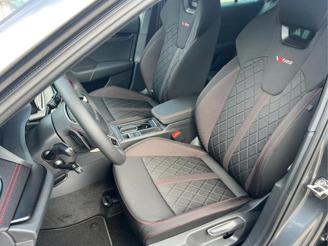 Skoda / Octavia Combi / Grau / / / PANO+NAVI+MATRIX+CANTON+19 LM+KAMERA