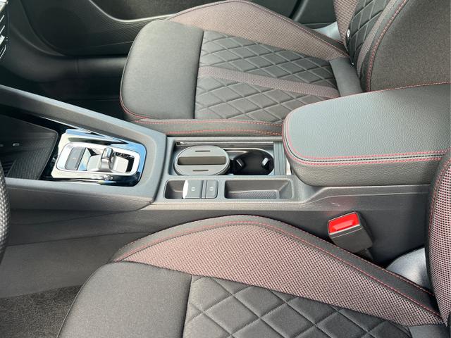 Skoda / Octavia Combi / Grau / / / PANO+NAVI+MATRIX+CANTON+19 LM+KAMERA