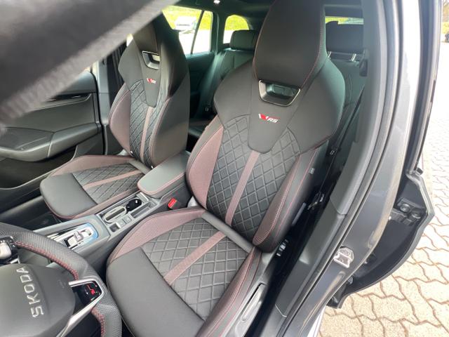 Skoda / Octavia Combi / Grau / / / PANO+NAVI+MATRIX+CANTON+19 LM+KAMERA