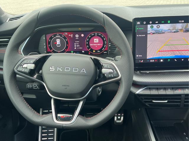 Skoda / Octavia Combi / Blau / / / PANO+NAVI+MATRIX+CANTON+19 LM+KAMERA