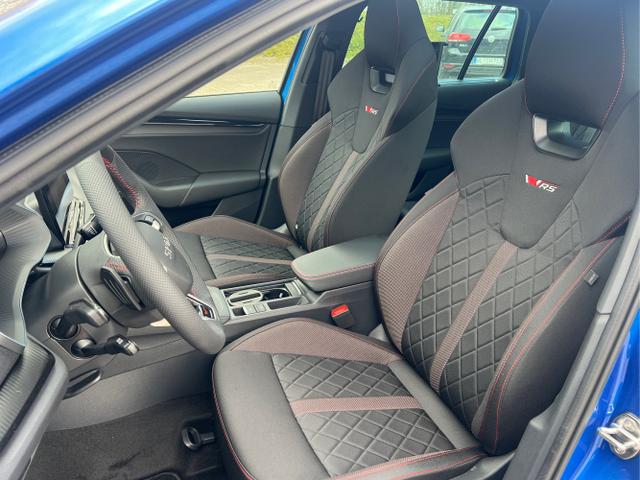 Skoda / Octavia Combi / Blau / / / PANO+NAVI+MATRIX+CANTON+19 LM+KAMERA