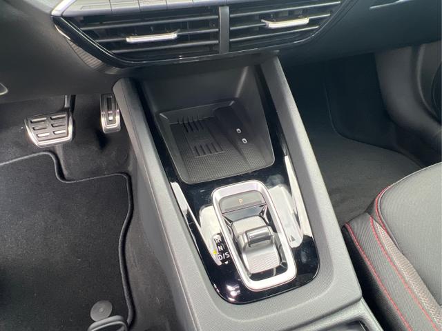 Skoda / Octavia Combi / Blau / / / PANO+NAVI+MATRIX+CANTON+19 LM+KAMERA