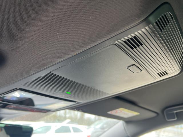 Skoda / Octavia Combi / Blau / / / NAVI+MATRIX-LED+EL. HECKKL.+ 18LM