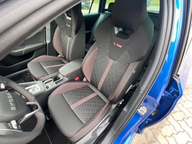 Skoda / Octavia Combi / Blau / / / NAVI+MATRIX-LED+EL. HECKKL.+ 18LM