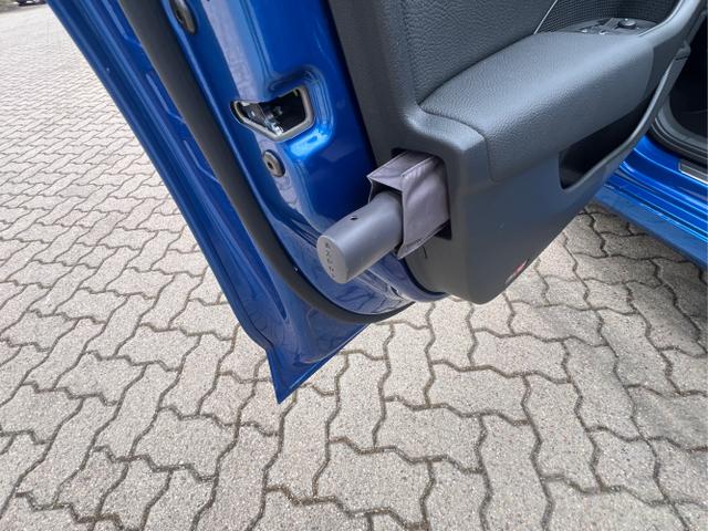 Skoda / Octavia Combi / Blau / / / NAVI+MATRIX-LED+EL. HECKKL.+ 18LM