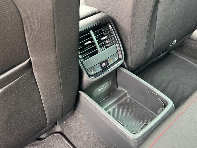 Skoda / Octavia Combi / Blau / / / NAVI+MATRIX-LED+EL. HECKKL.+ 18LM
