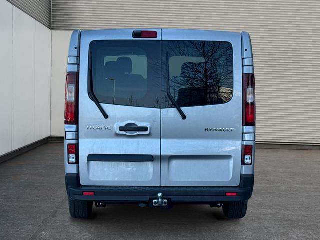 Renault / Trafic / / / / 