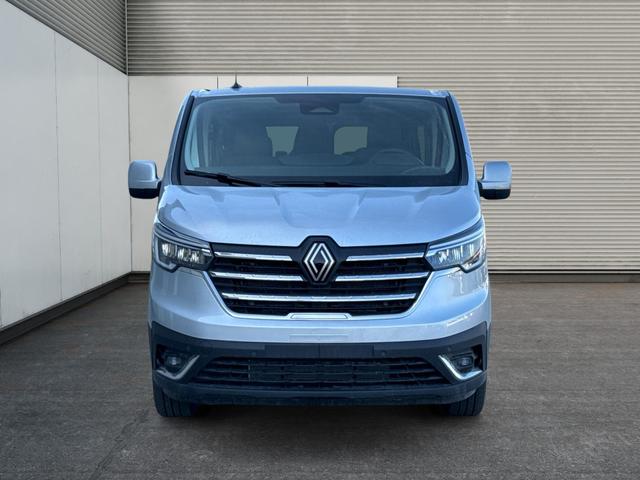 Renault / Trafic / / / / 