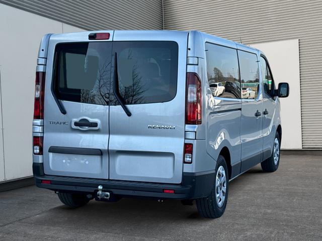 Renault / Trafic / / / / 