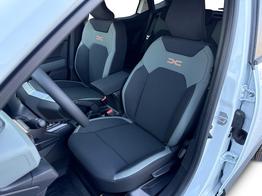 Dacia Duster Extreme KAMERA+PDC+KLIMA+SHZ+17"ALU 