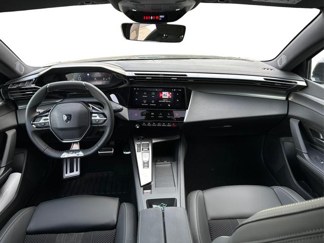 Peugeot / 408 / / / / 