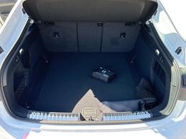 Audi A5 Basis AHK+NAVI+EL.HECKKL.+PDC+LED+17 LM 