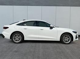 Audi A5 Basis AHK+NAVI+EL.HECKKL.+PDC+LED+17 LM 