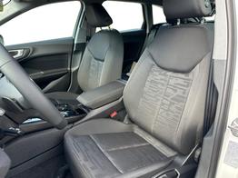 Audi A5 Avant Basis *SOFORT* NAVI+PDC+SHZ+EL.HECKKL.+17 LM 