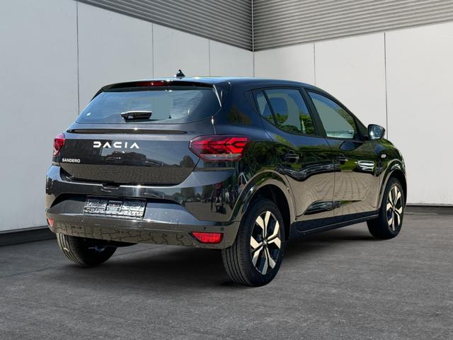 Dacia / Sandero / / / / KAMERA+SHZ+PDC+DAB+KLIMA