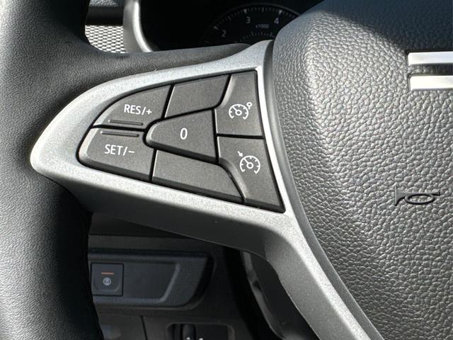 Dacia / Sandero / / / / KAMERA+SHZ+PDC+DAB+KLIMA