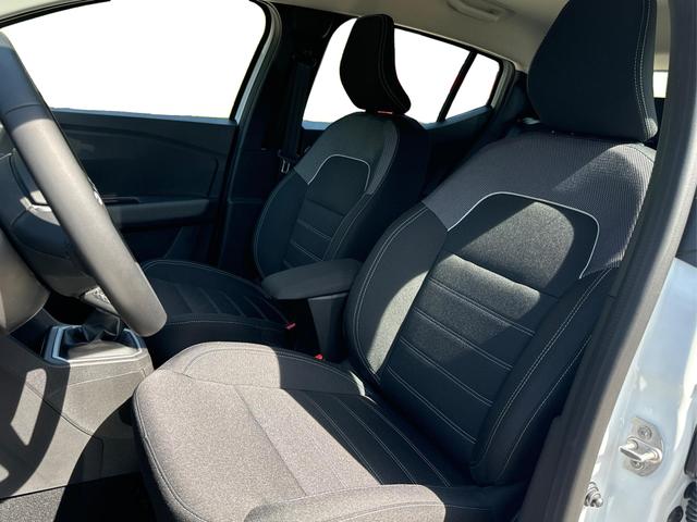 Dacia / Sandero / Weiß / / / KAMERA+SHZ + PDC+ DAB+ KLIMA