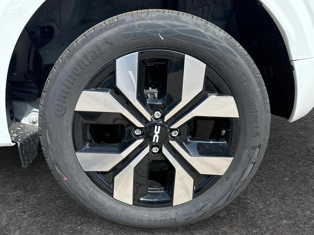 Dacia / Sandero / Weiß / / / KAMERA+SHZ + PDC+ DAB+ KLIMA