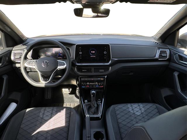 Volkswagen / T-Cross / / / / NAVI+IQ.LIGHT MATRIX+ACC+KAMERA+18'' ALU