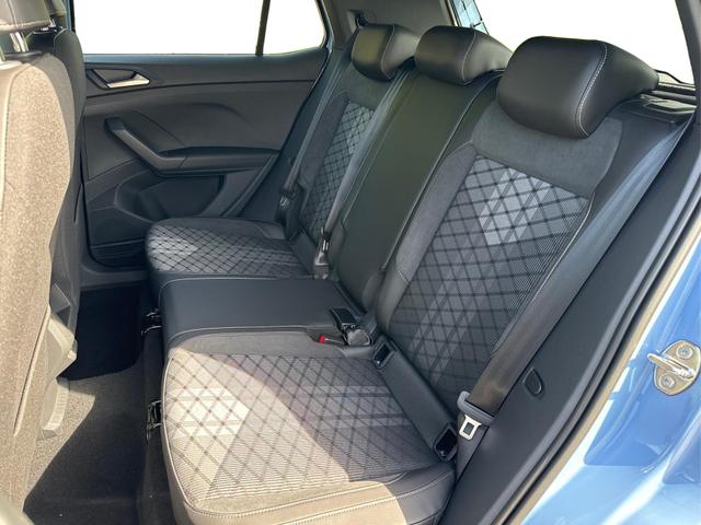 Volkswagen / T-Cross / / / / NAVI+IQ.LIGHT MATRIX+ACC+KAMERA+18'' ALU