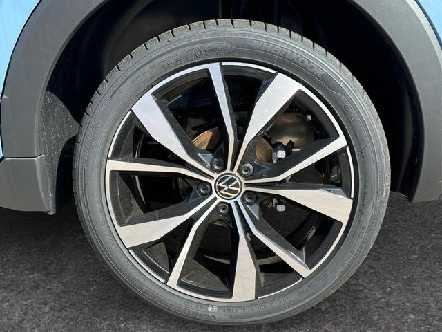 Volkswagen / T-Cross / / / / NAVI+IQ.LIGHT MATRIX+ACC+KAMERA+18'' ALU
