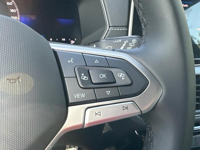 Volkswagen / T-Cross / / / / NAVI+IQ.LIGHT MATRIX+ACC+KAMERA+18'' ALU