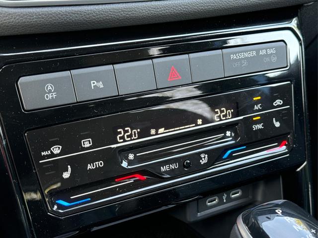 Volkswagen / T-Cross / / / / NAVI+IQ.LIGHT MATRIX+ACC+KAMERA+18'' ALU