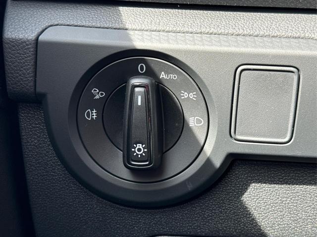 Volkswagen / T-Cross / / / / NAVI+IQ.LIGHT MATRIX+ACC+KAMERA+18'' ALU
