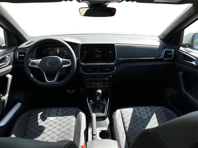 Volkswagen / T-Cross / / / / NAVI+IQ.LIGHT MATRIX+ACC+KAMERA+18'' ALU