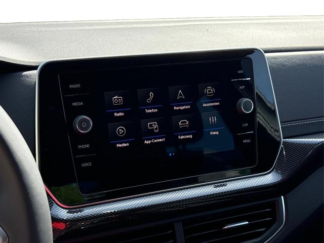 Volkswagen / T-Cross / / / / NAVI+IQ.LIGHT MATRIX+ACC+KAMERA+18'' ALU