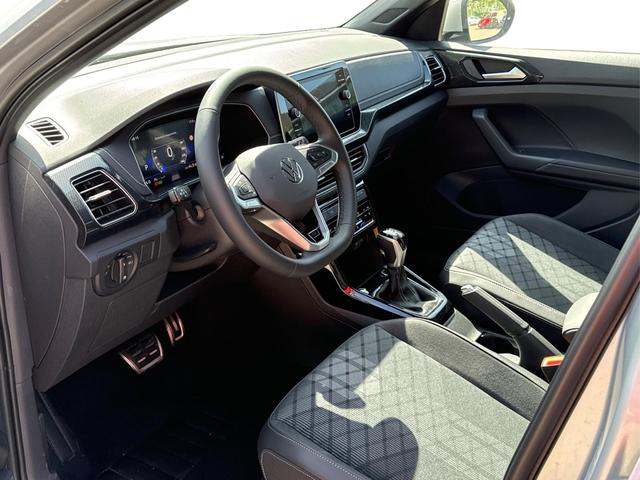 Volkswagen / T-Cross / / / / NAVI+IQ.LIGHT MATRIX+ACC+KAMERA+18'' ALU