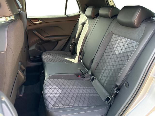 Volkswagen / T-Cross / / / / NAVI+IQ.LIGHT MATRIX+ACC+KAMERA+18'' ALU