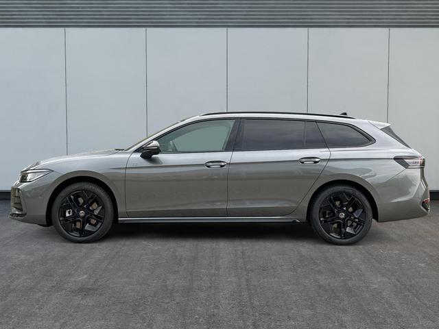 Volkswagen / Passat Variant / Grau / / / 4WD+AHK+PANO+STANDHZG+BLACK STYLE+360 KAMERA