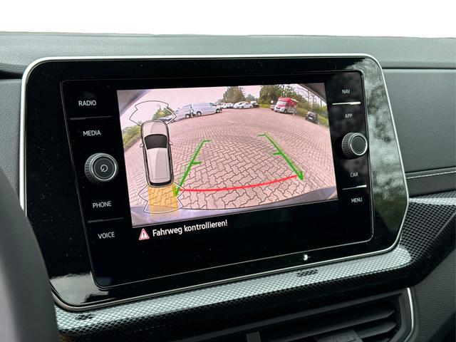 Volkswagen / T-Cross / / / / NAVI+IQ.LIGHT MATRIX+ACC+KAMERA+18'' ALU