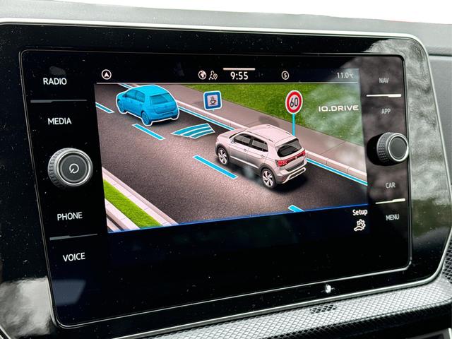 Volkswagen / T-Cross / / / / NAVI+IQ.LIGHT MATRIX+ACC+KAMERA+18'' ALU