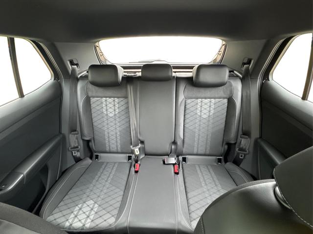 Volkswagen / T-Cross / / / / NAVI+IQ.LIGHT MATRIX+ACC+KAMERA+18'' ALU