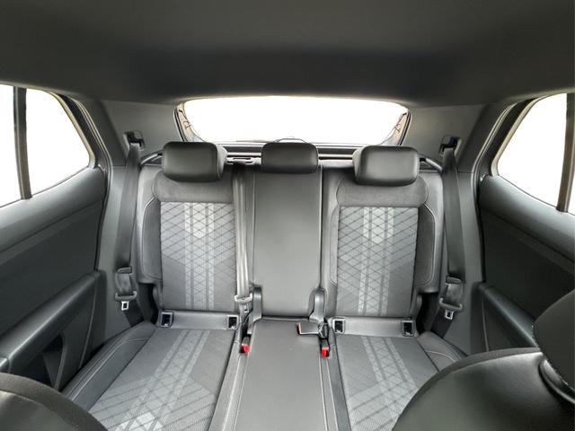Volkswagen / T-Cross / / / / NAVI+IQ.LIGHT MATRIX+ACC+KAMERA+18'' ALU