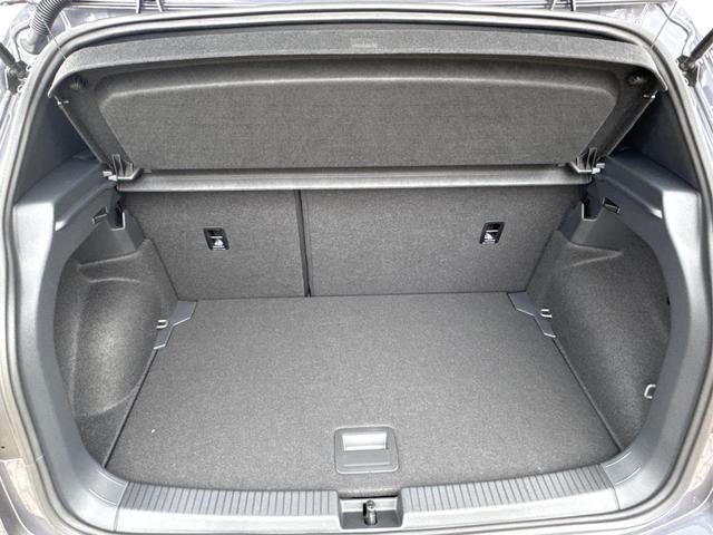 Volkswagen / T-Cross / / / / NAVI+IQ.LIGHT MATRIX+ACC+KAMERA+18'' ALU